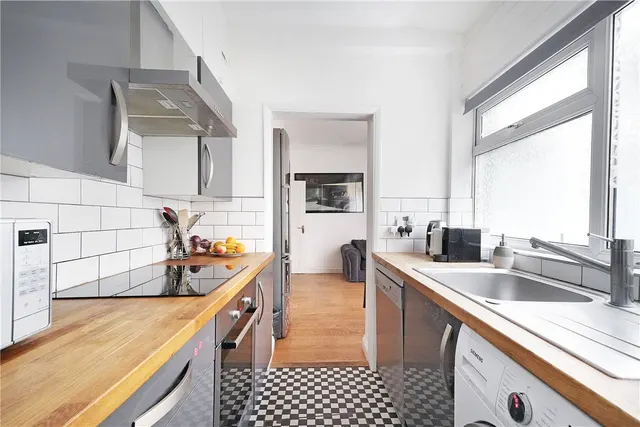 Warwick Way, Pimlico, SW1V, photo 2