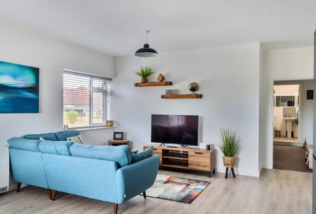 Grahams House, Emersons Green, BS16, photo 3