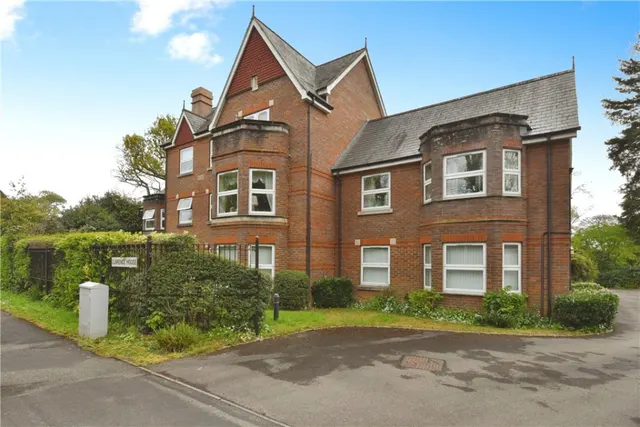 Winchester Hill, Romsey, SO51, photo 1
