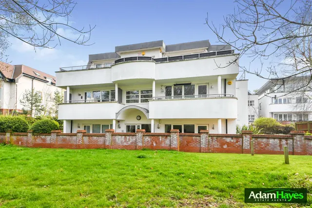 Broughton Avenue, Finchley, N3, photo 1