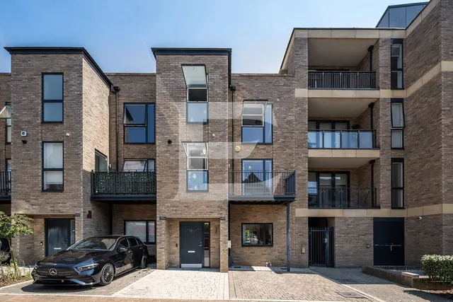 Delta Mews, Mill Hill, NW7, photo 2