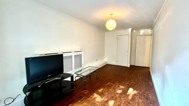 Hulverston Close, South Sutton, SM2, photo 3
