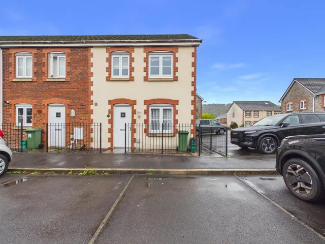 Heol Gruffydd, Pontypridd, CF37, photo 1