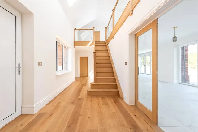 The Street, Kelshall, SG8, photo 2