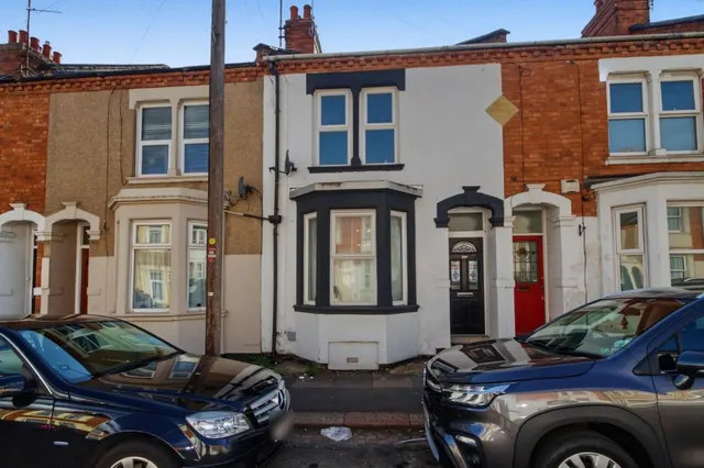 Lutterworth Road, Northampton, photo 1