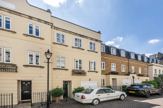 Sycamore Mews, London, SW4, photo 1