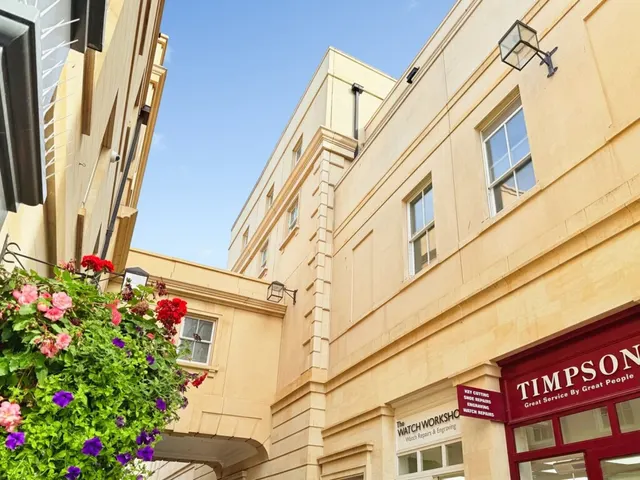 Photo 3 — New Marchants Passage, Bath, BANES