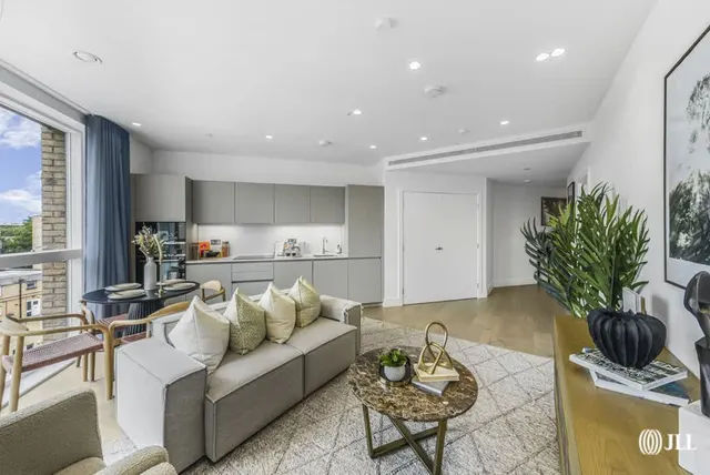 Essex Place, London, W4, photo 1