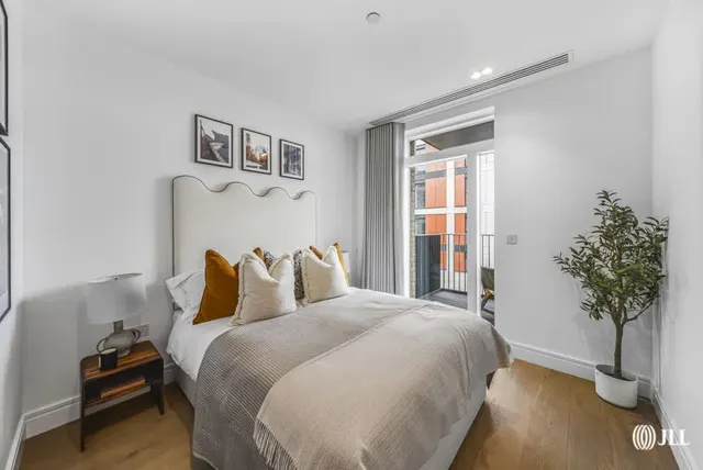 Essex Place, London, W4, photo 3