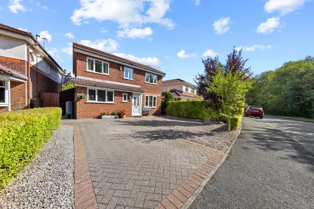 Photo 3 — Garwood Close, Westbrook, Warrington, WA5 8TQ