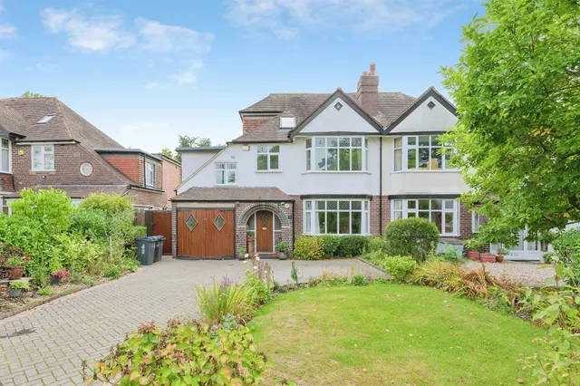 Hollyfield Road, SUTTON COLDFIELD, photo 1