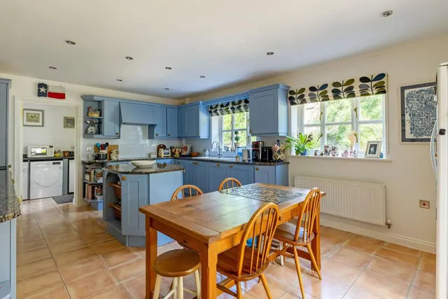 Smith Barry Crescent, Upper Rissington, GL54, photo 2