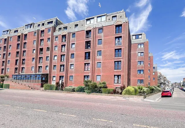 Marina, Bexhill-On-Sea, TN40 1BW, photo 1