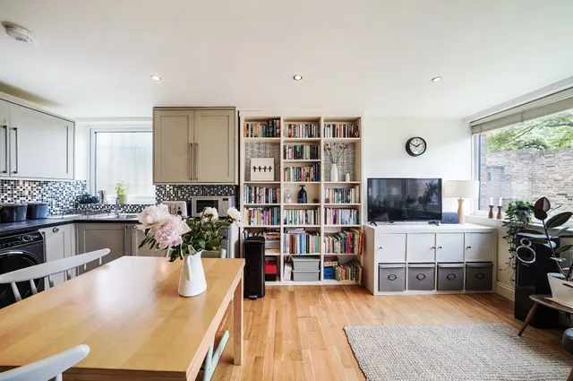 Photo 2 — Foxberry Road, Brockley, London, SE4 2SQ