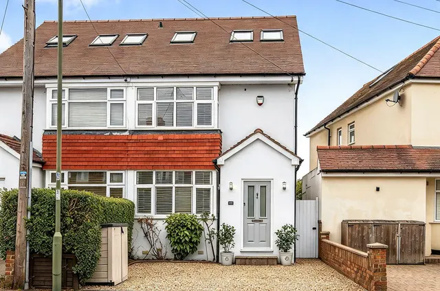 Sidney Road, Walton-On-Thames, KT12, photo 1