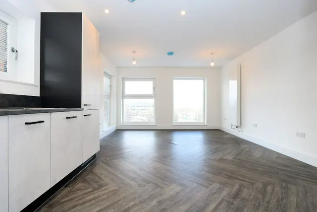 Festival Court, Glasgow, G51, photo 3