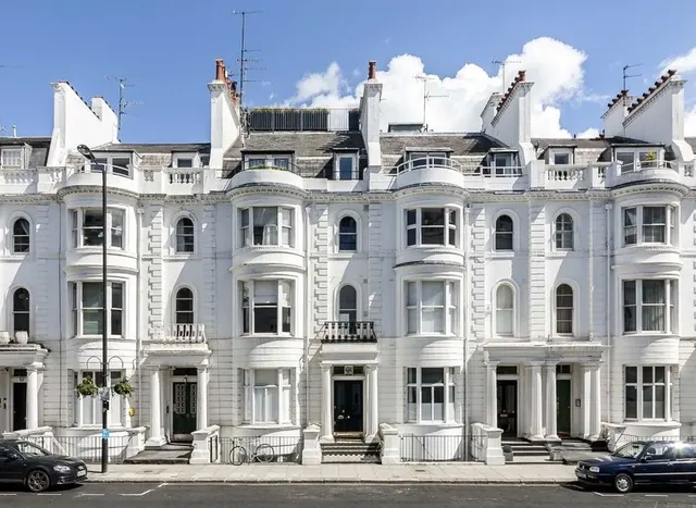 Gloucester Terrace, Hyde Park, W2, photo 1