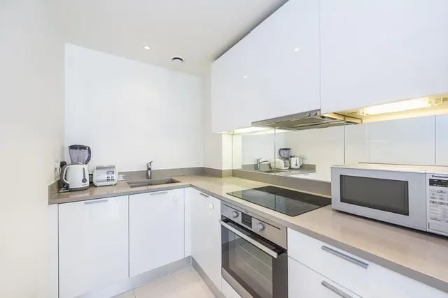Porchester Place, Paddington, W2, photo 2