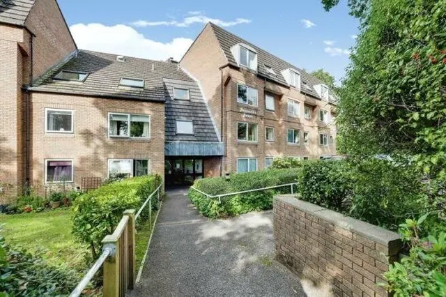 Wimborne Road, Bournemouth, BH2, photo 1