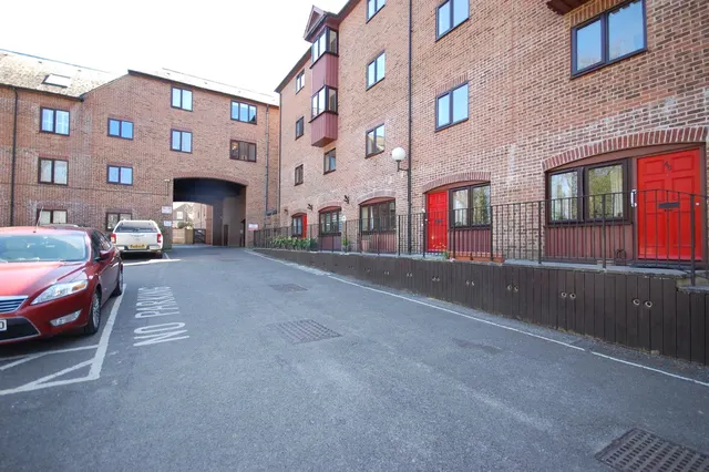 Mill Lane, Uckfield, TN22, photo 2