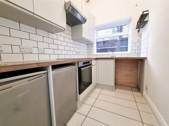 Oakfield Road, Croydon, CR0, photo 1