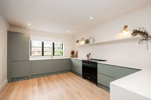 Photo 3 — Lancaster Road, Wimbledon, London, SW19 5DA