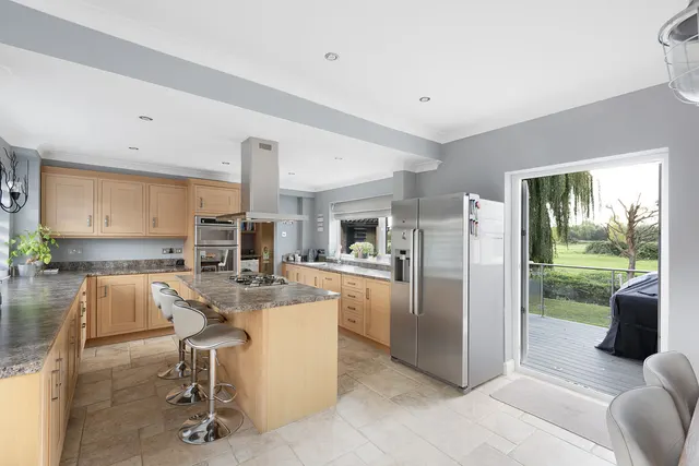 Priory Road, St. Ives, PE27, photo 3