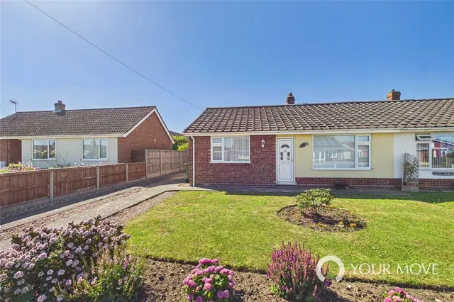 Photo 3 — Lovat Close, Harleston, Norfolk, IP20