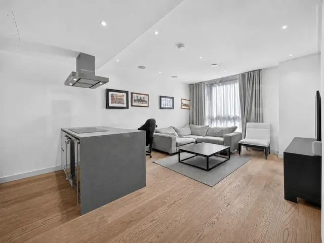 Buckingham Gate, Westminster, SW1E, photo 2