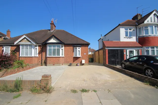 Church Drive, Harrow, HA2, photo 1