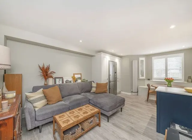 Photo 3 — Manor Drive, Surbiton, KT5