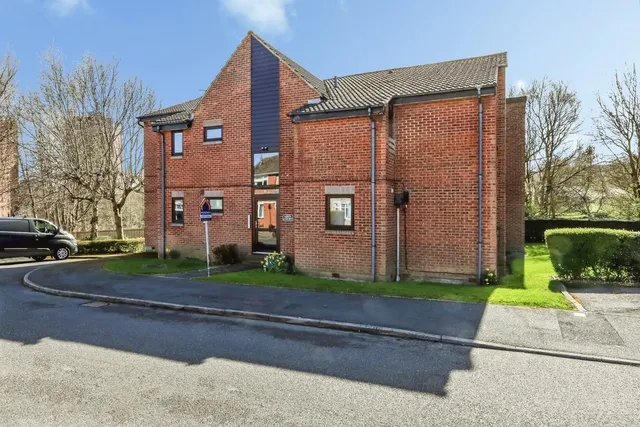 Anvil Close, Sheffield, S6, photo 1