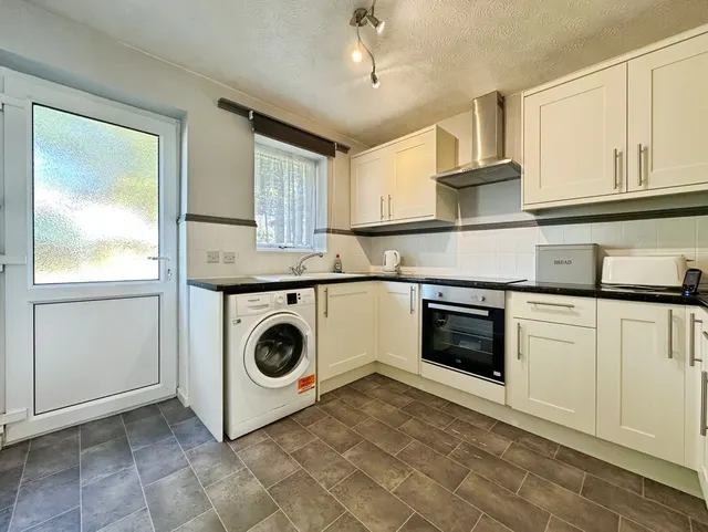 Twyford Close, Aldridge, WS9, photo 3