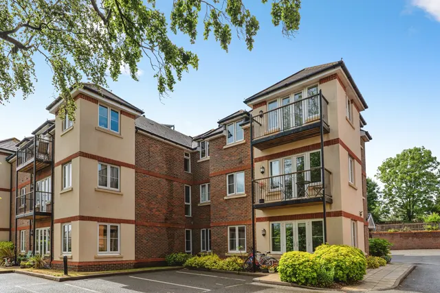 Meadrow, Godalming, GU7, photo 1