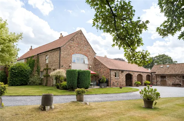 Lilling, Near York, YO60, photo 2