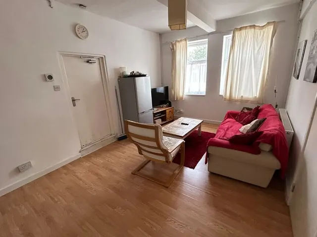 Photo 2 — Park Road, Kenilworth, Warwickshire, CV8