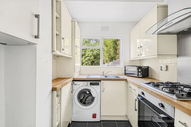 Riggindale Road, London, SW16, photo 3