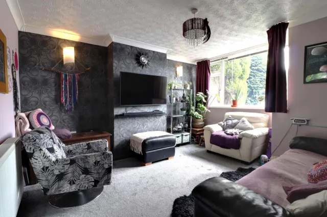 Athol Drive, Telford, photo 3