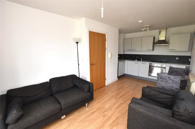 Otley Road, Bradford, BD3, photo 2