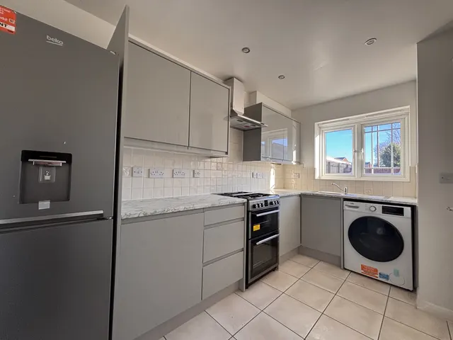 Photo 2 — Aster Way, Tamebridge, WS5
