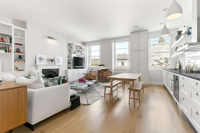 Photo 2 — Elgin Crescent, Kensington and Chelsea, London, W11 2JU