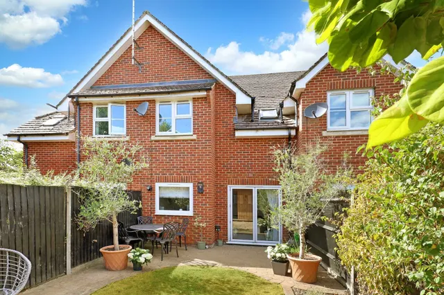 Wheeler Place, Beaconsfield, HP9, photo 1