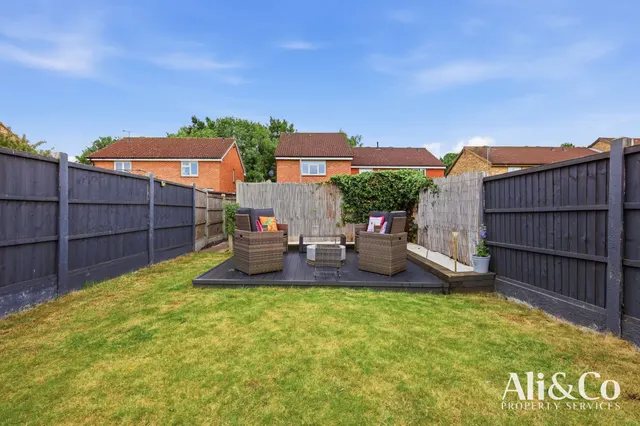 Photo 2 — Kiln Way, Grays, Essex, RM17 5JF