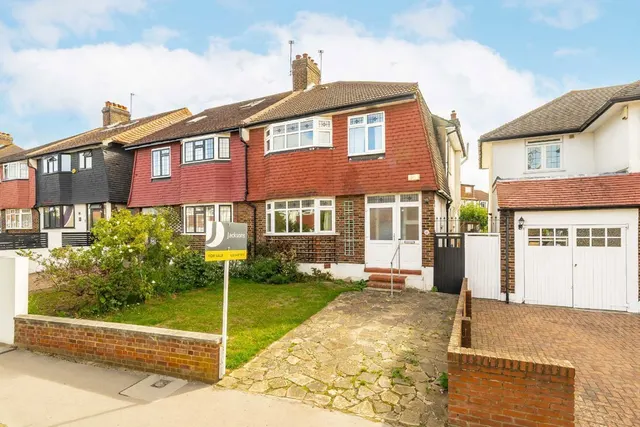 Briar Avenue, SW16, photo 1