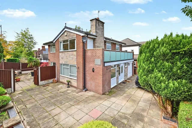 Stuart Avenue, Trentham, ST4, photo 1