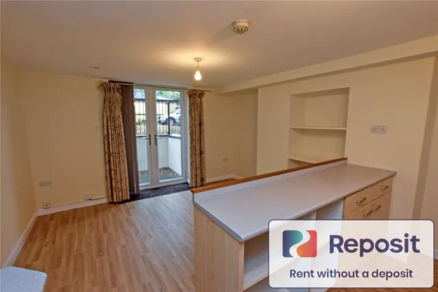 Springfield Road, Sale, M33, photo 2