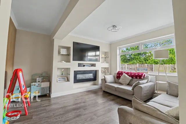 Talbot Avenue, Rayleigh, SS6, photo 2