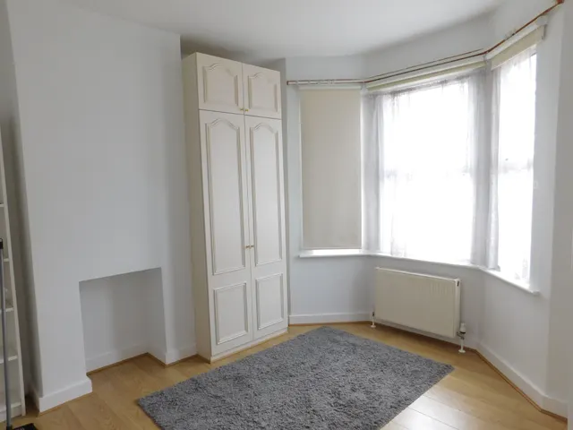 Linkfield Road, Isleworth, Middlesex, TW7 6QJ, photo 1