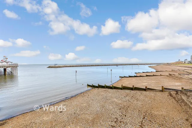 Pier Avenue, Herne Bay, CT6, photo 2