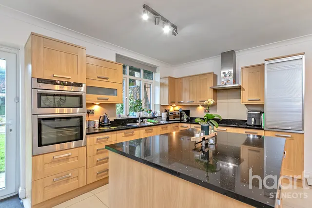 Great North Road, St Neots, PE19, photo 3